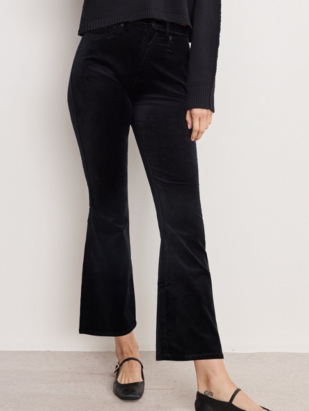Good American Velvet Good High Rise Kick Flare Pants in Black